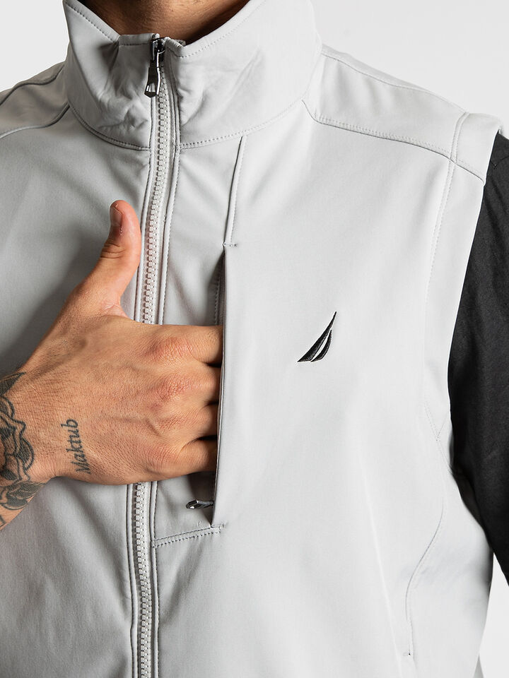 Fleece Lined Regular Fit Soft Shell Vest, Grey Cloud, hi-res image number 3