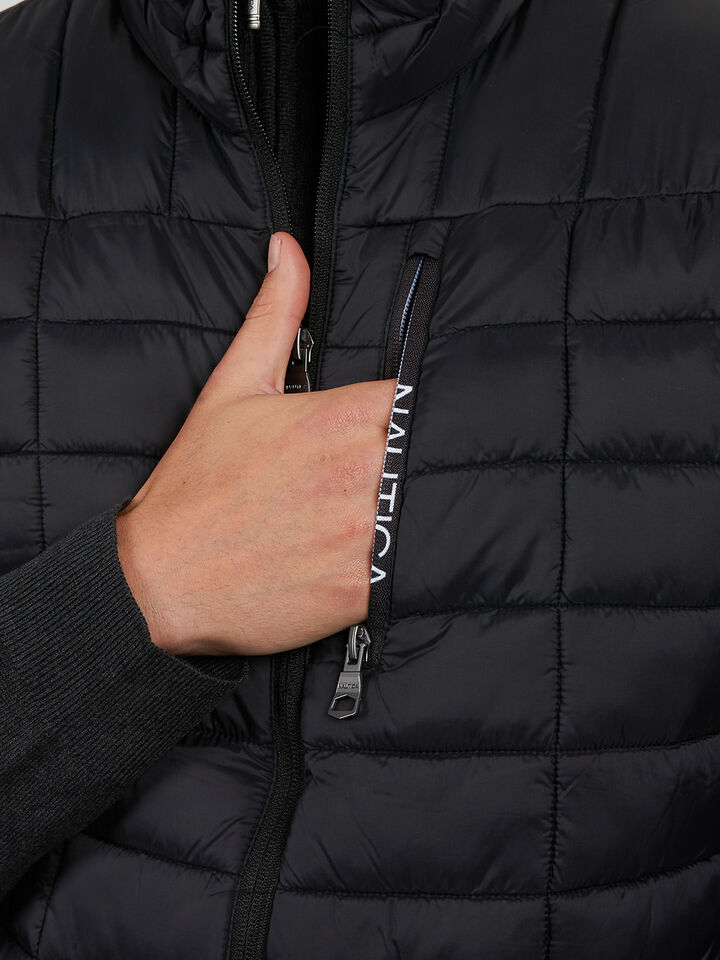 Nautica Essentials Lightweight Wellon Vest, Black, hi-res image number 3