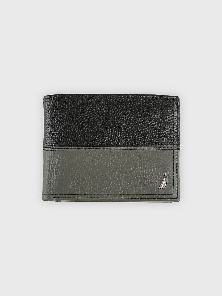 Pebble Two-Tone Bifold Wallet, Black, hi-res image number 1