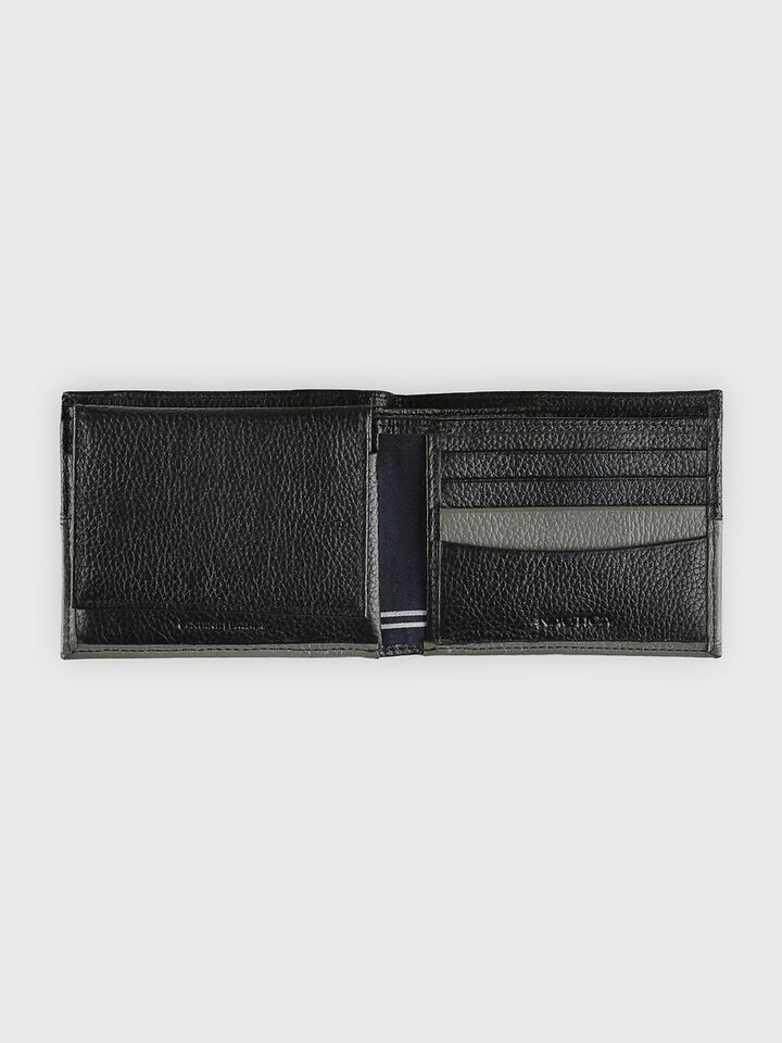 Pebble Two-Tone Bifold Wallet